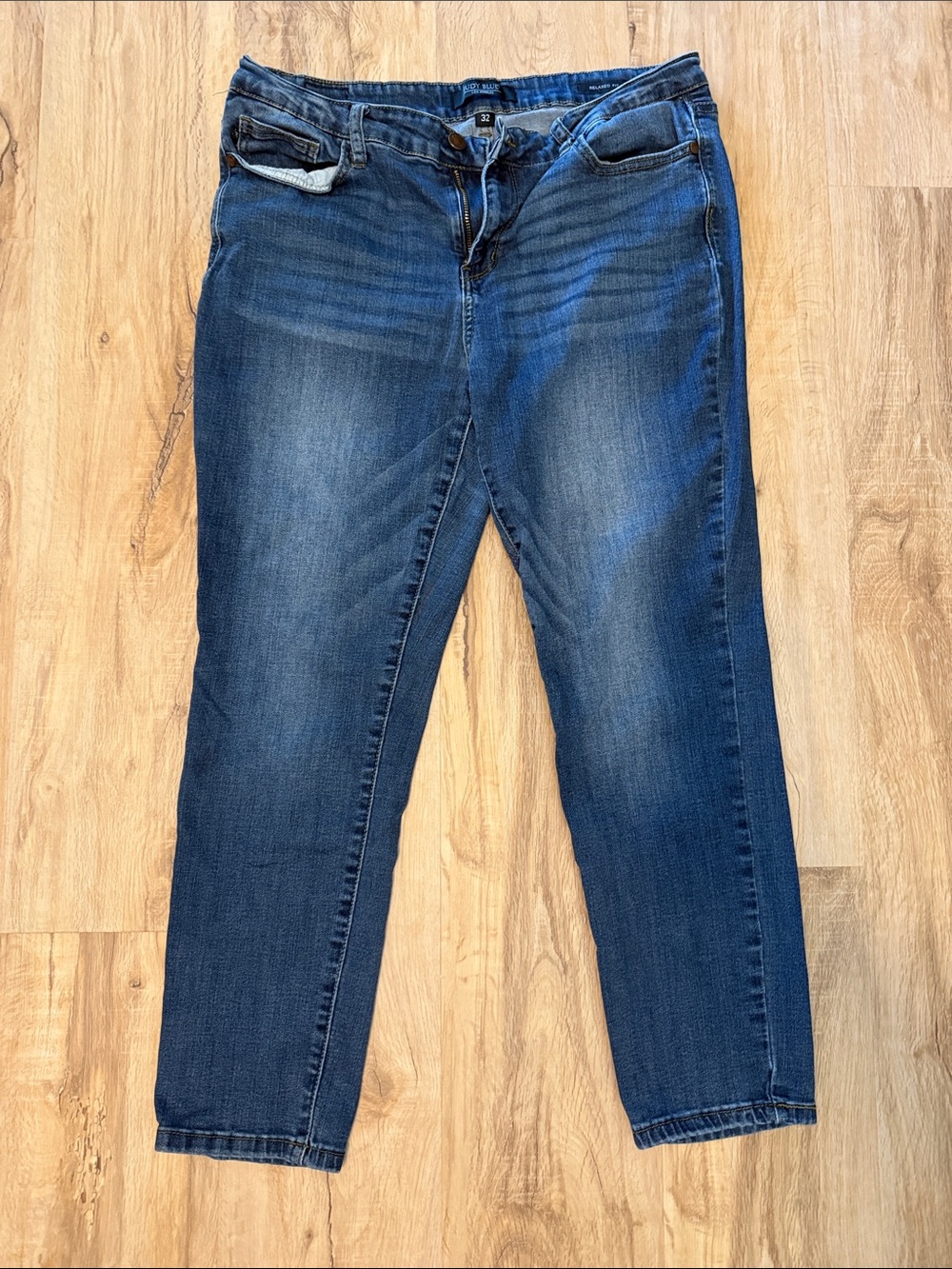 Judy Blue Medium Wash Relaxed Fit Jeans, Size 32